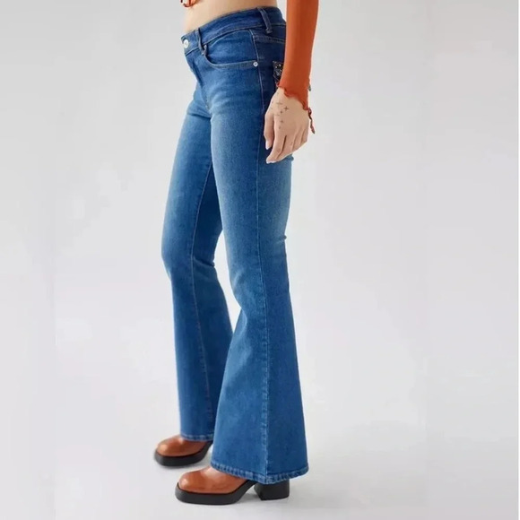 BDG Low Rise Flare Jeans-Sequins and Embroidery Back Pockets Size 26 - Picture 7 of 11